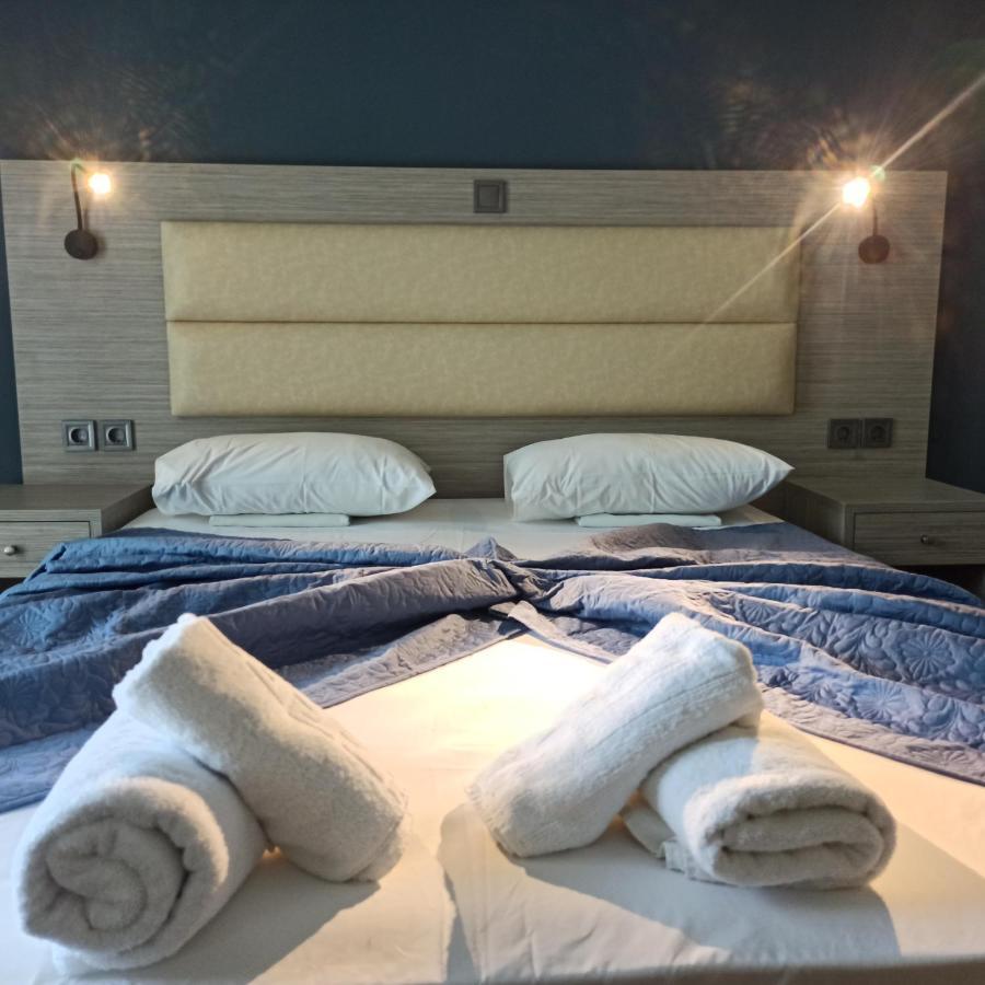 Foteinos Apartments Perivolion ภายนอก รูปภาพ