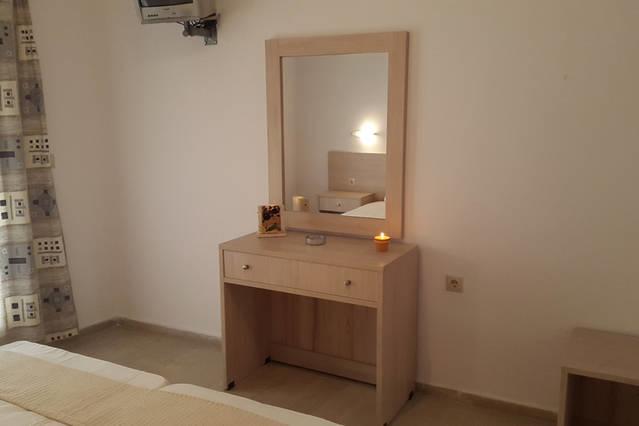 Foteinos Apartments Perivolion ภายนอก รูปภาพ