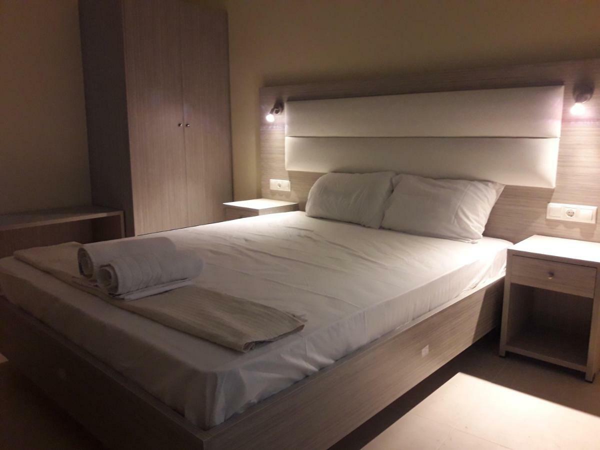 Foteinos Apartments Perivolion ภายนอก รูปภาพ