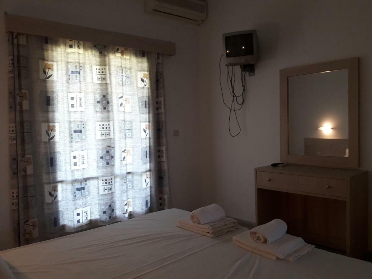 Foteinos Apartments Perivolion ภายนอก รูปภาพ