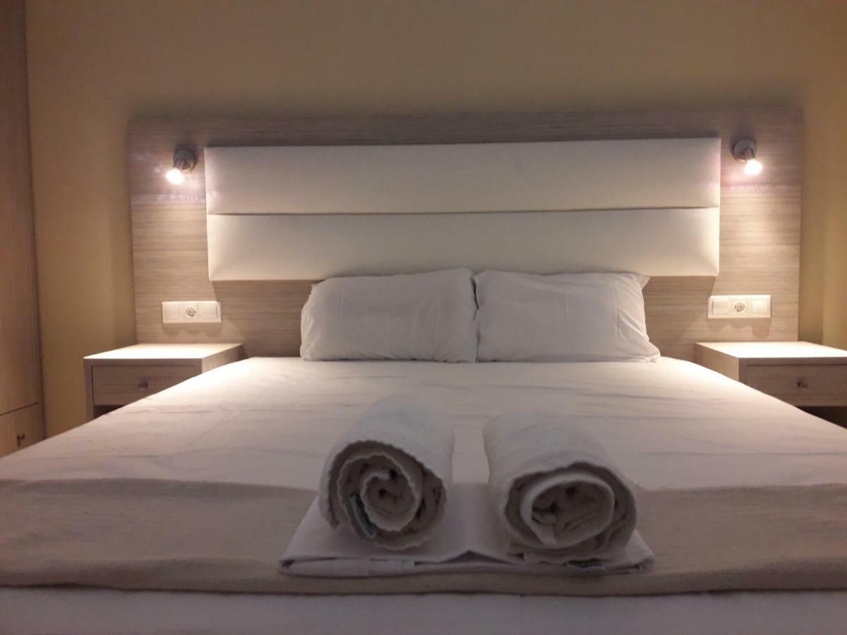 Foteinos Apartments Perivolion ภายนอก รูปภาพ